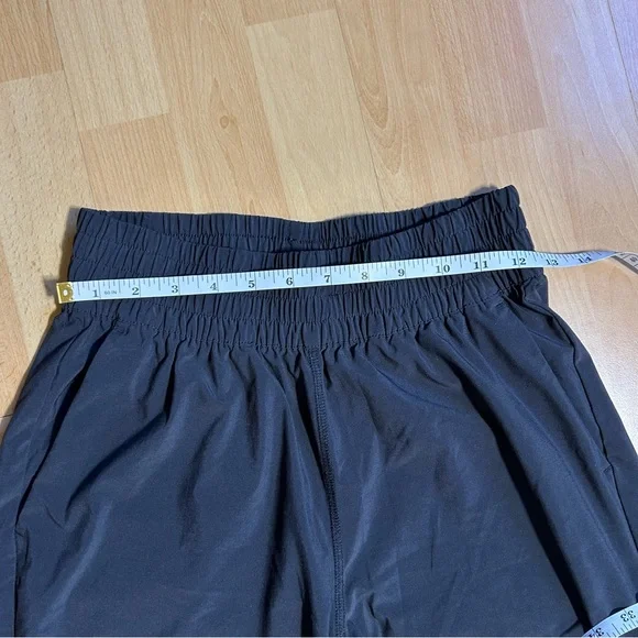 Vuori Villa Wideleg Pant in Black Flowy Wrinkle Resistant Athleisure Lounge - Picture 12 of 14